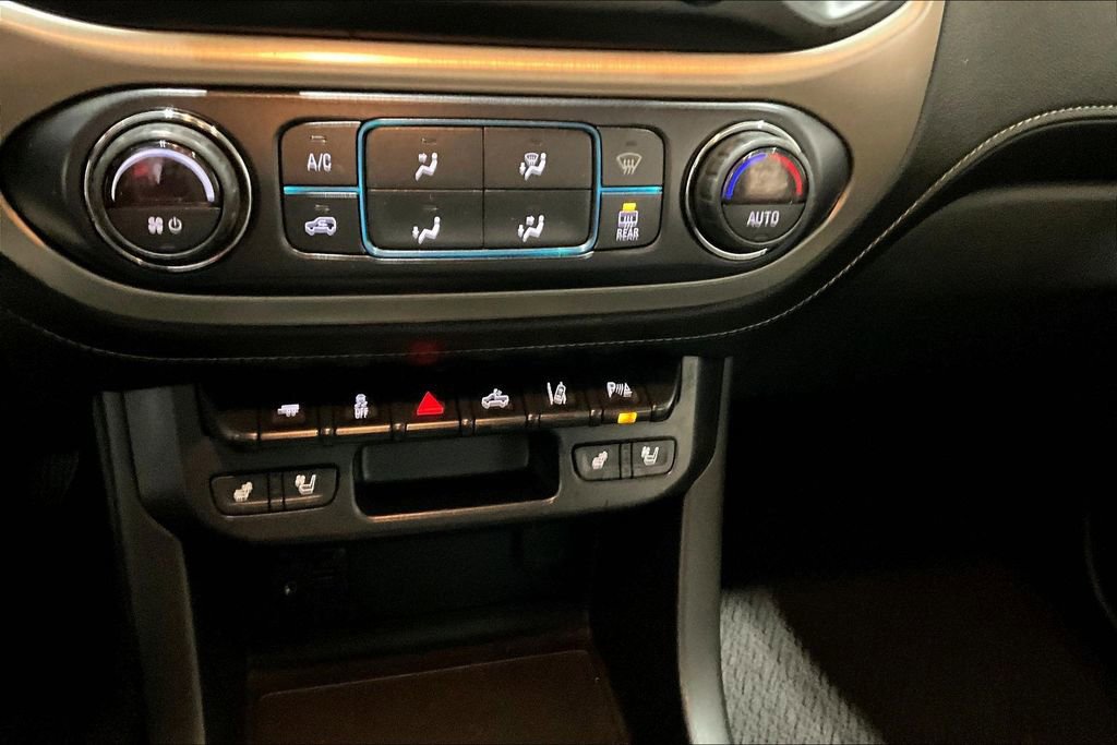 Used 2021 GMC Canyon Denali image 16