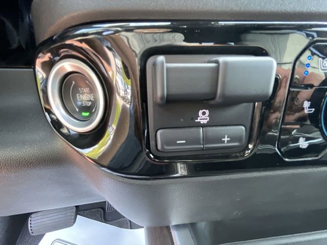 Used 2024 Chevrolet Silverado 2500 High Country w/ High Country Premium Package AWD/4WD image 18