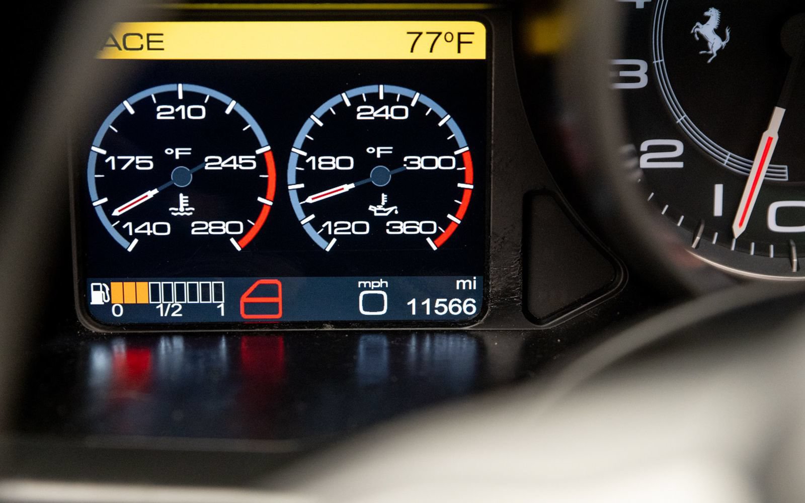Used 2012 Ferrari 458 Spider RWD image 33