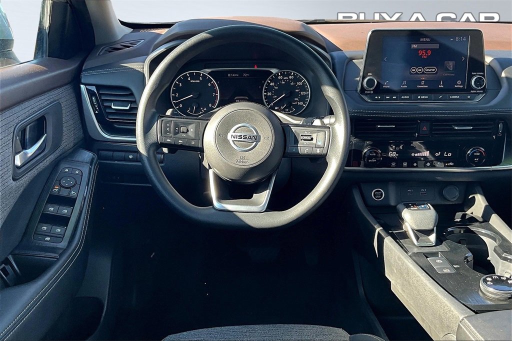 Used 2021 Nissan Rogue SV image 5