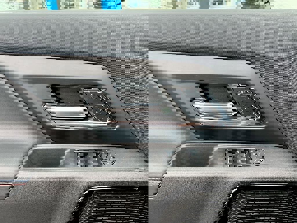 New 2024 Chevrolet Silverado EV RST image 19