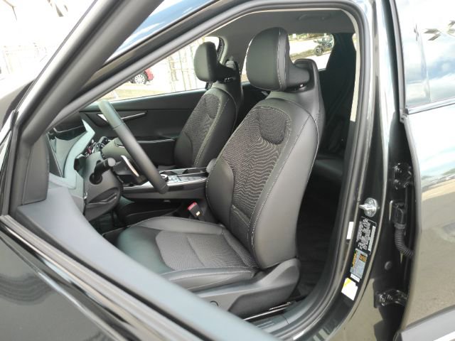 Used 2024 Kia EV6 Light RWD image 13