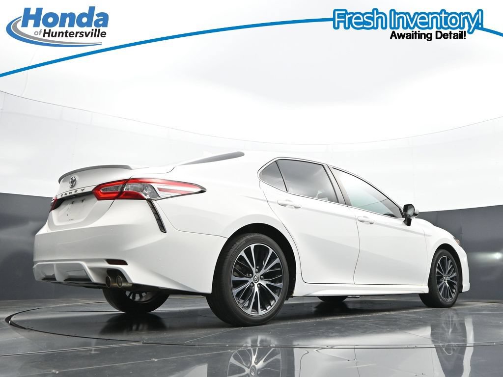 Used 2020 Toyota Camry SE FWD image 44