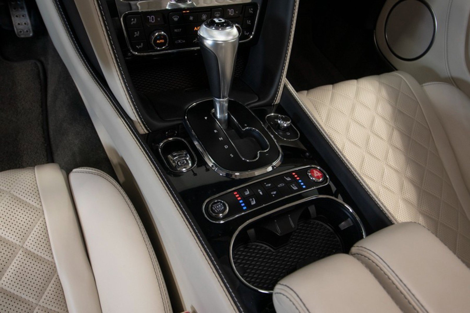 Used 2017 Bentley Continental GT image 31