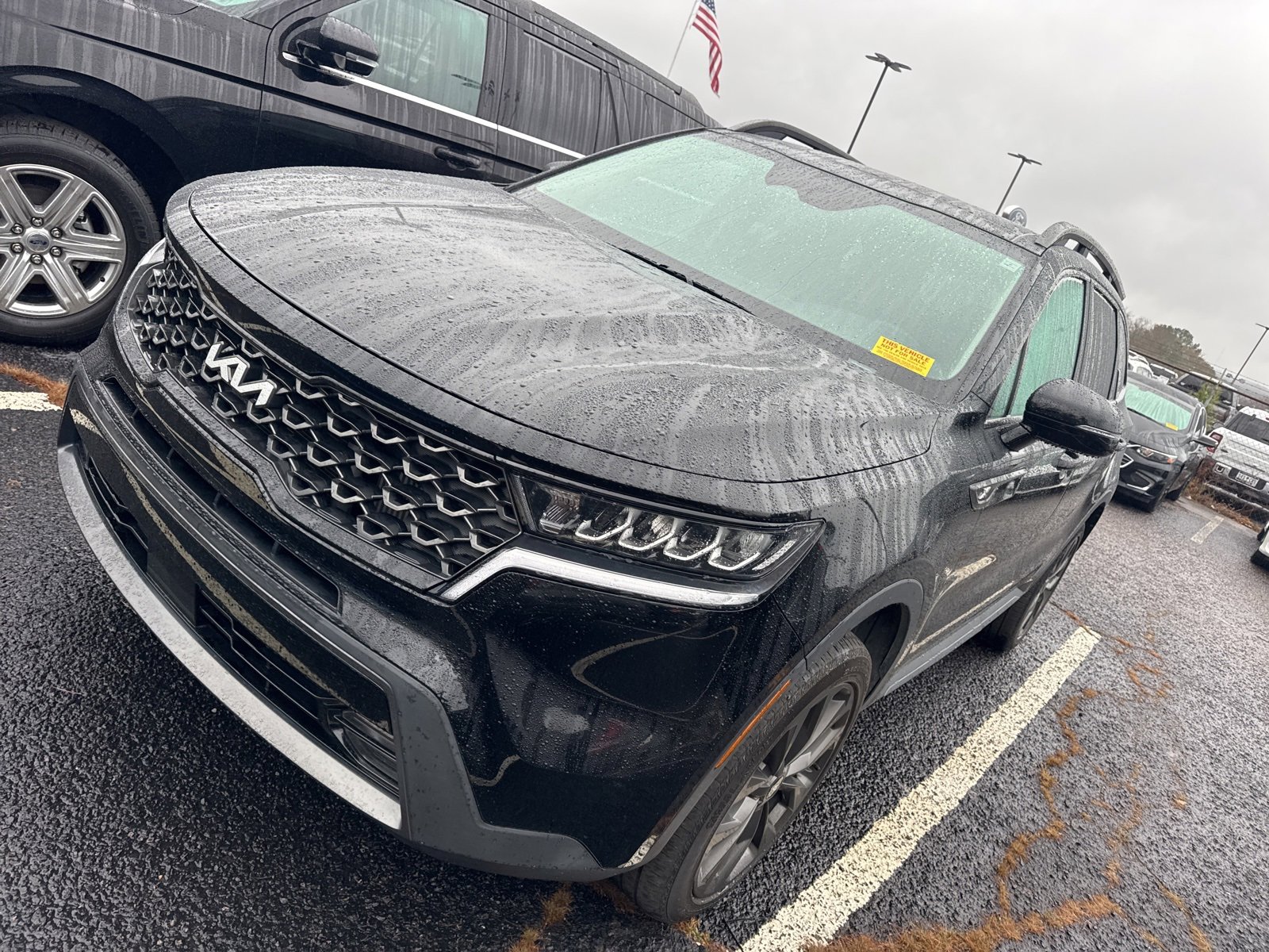 Used 2023 Kia Sorento X-Line EX image 3