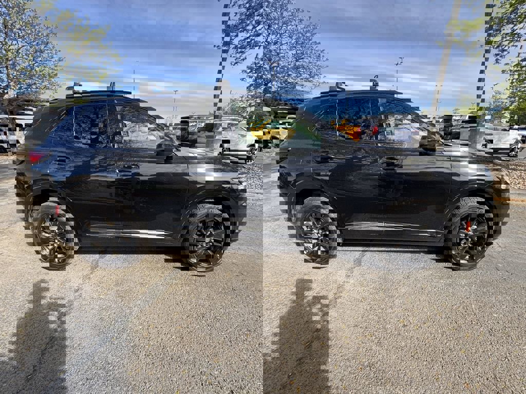 Used 2023 Buick Envision Preferred w/ Sport Touring Package image 3