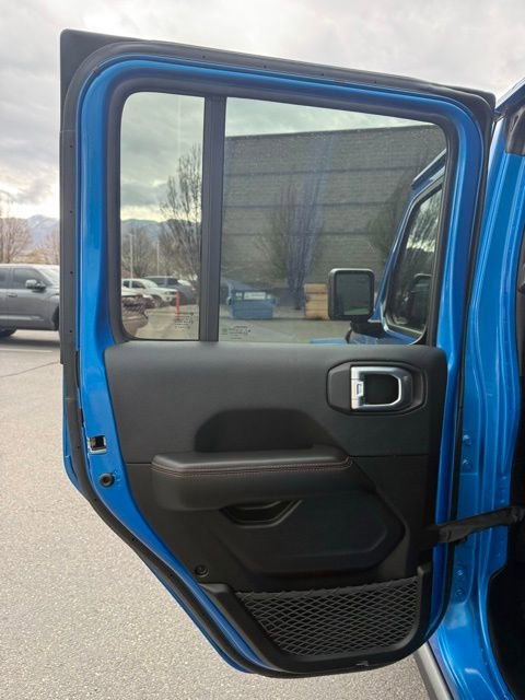 Used 2024 Jeep Wrangler Unlimited Rubicon AWD/4WD image 33