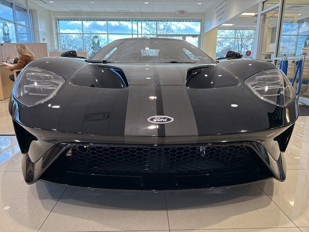 Used 2022 Ford GT video 2