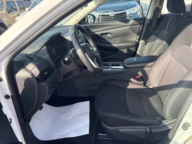 Used 2024 Nissan Sentra SV FWD image 8