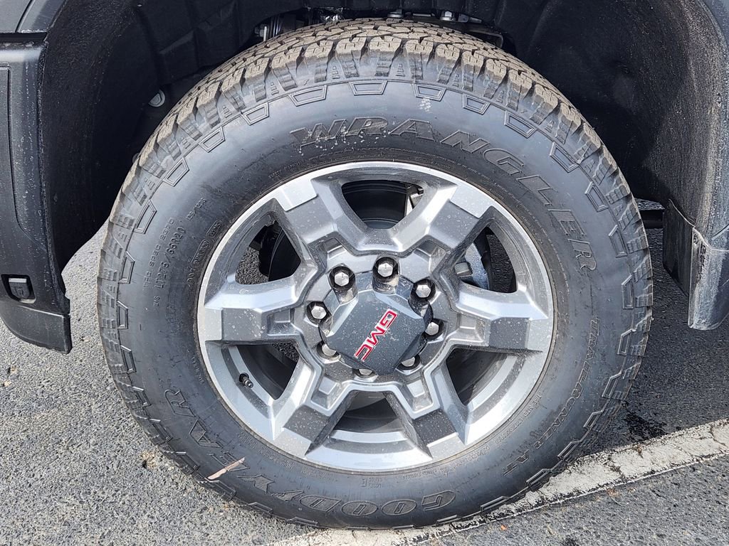 New 2026 GMC Sierra 2500 SLT w/ SLT Premium Package image 6