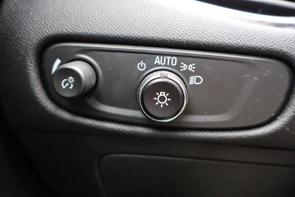 Used 2024 Chevrolet Malibu LT image 21