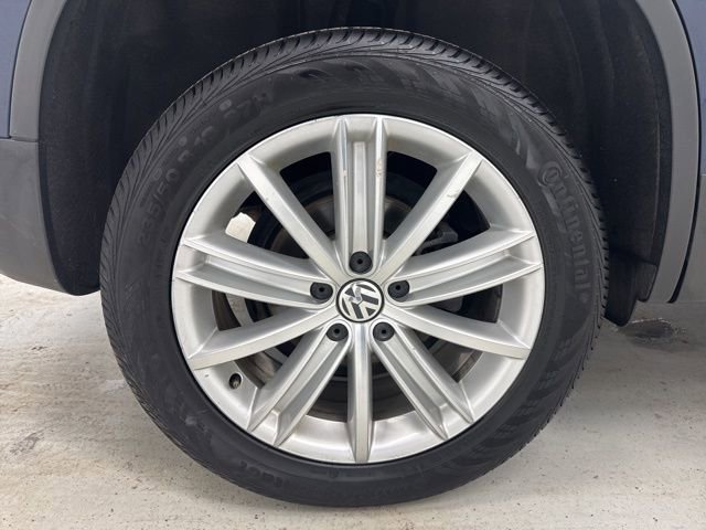 Used 2016 Volkswagen Tiguan SE image 29