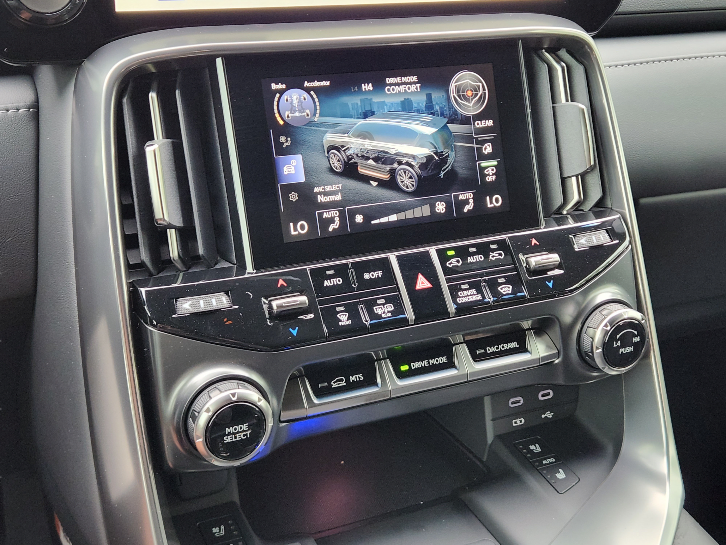 New 2026 Lexus LX 600 4WD w/ Appearance Package image 10