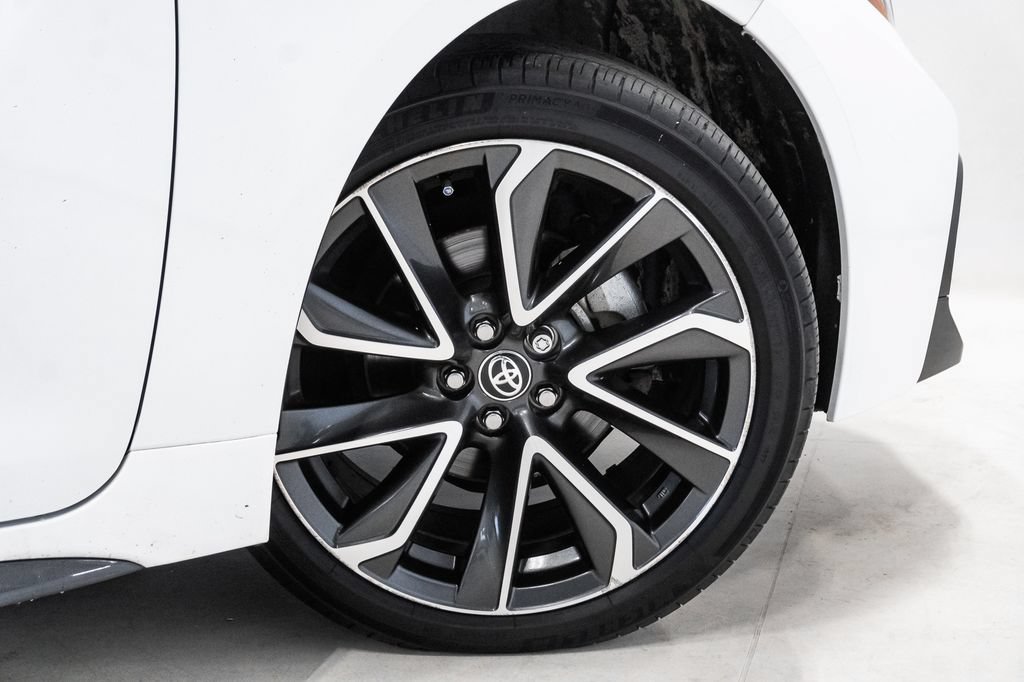 Used 2020 Toyota Corolla SE w/ SE Premium Package FWD image 26