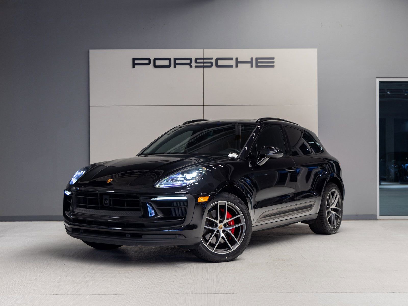 Certified 2023 Porsche Macan S
