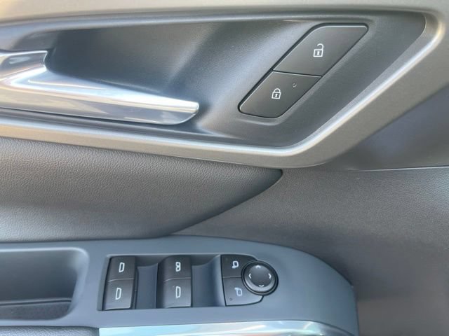 New 2027 Chevrolet Traverse LT w/ Sun and Wheel Package FWD image 20