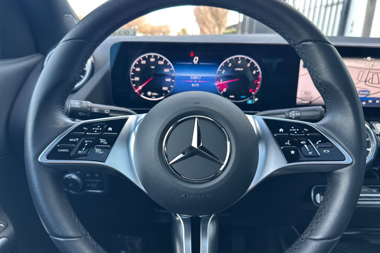 Used 2025 Mercedes-Benz GLA 250 4MATIC image 24