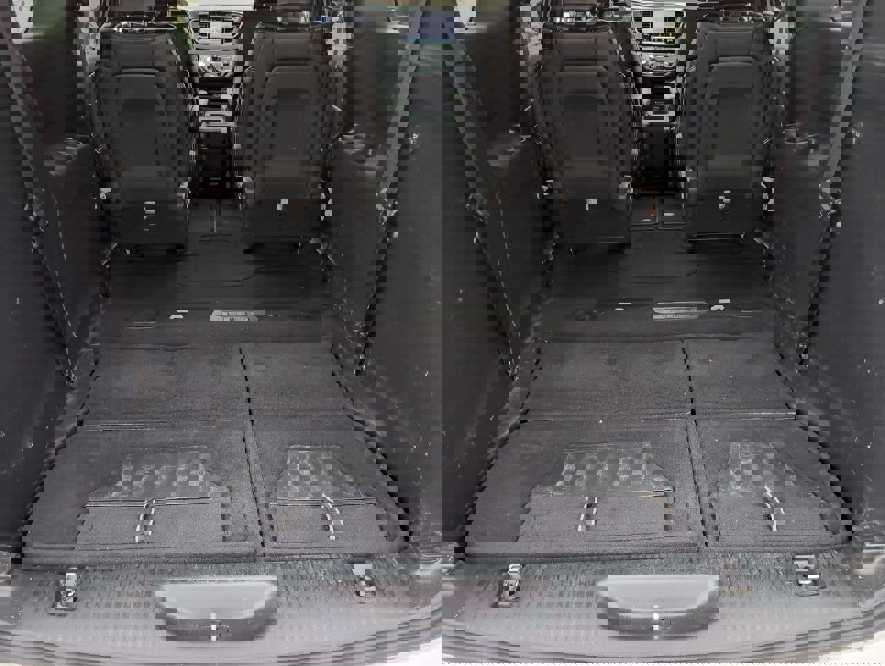 Used 2025 Chrysler Pacifica Select image 14