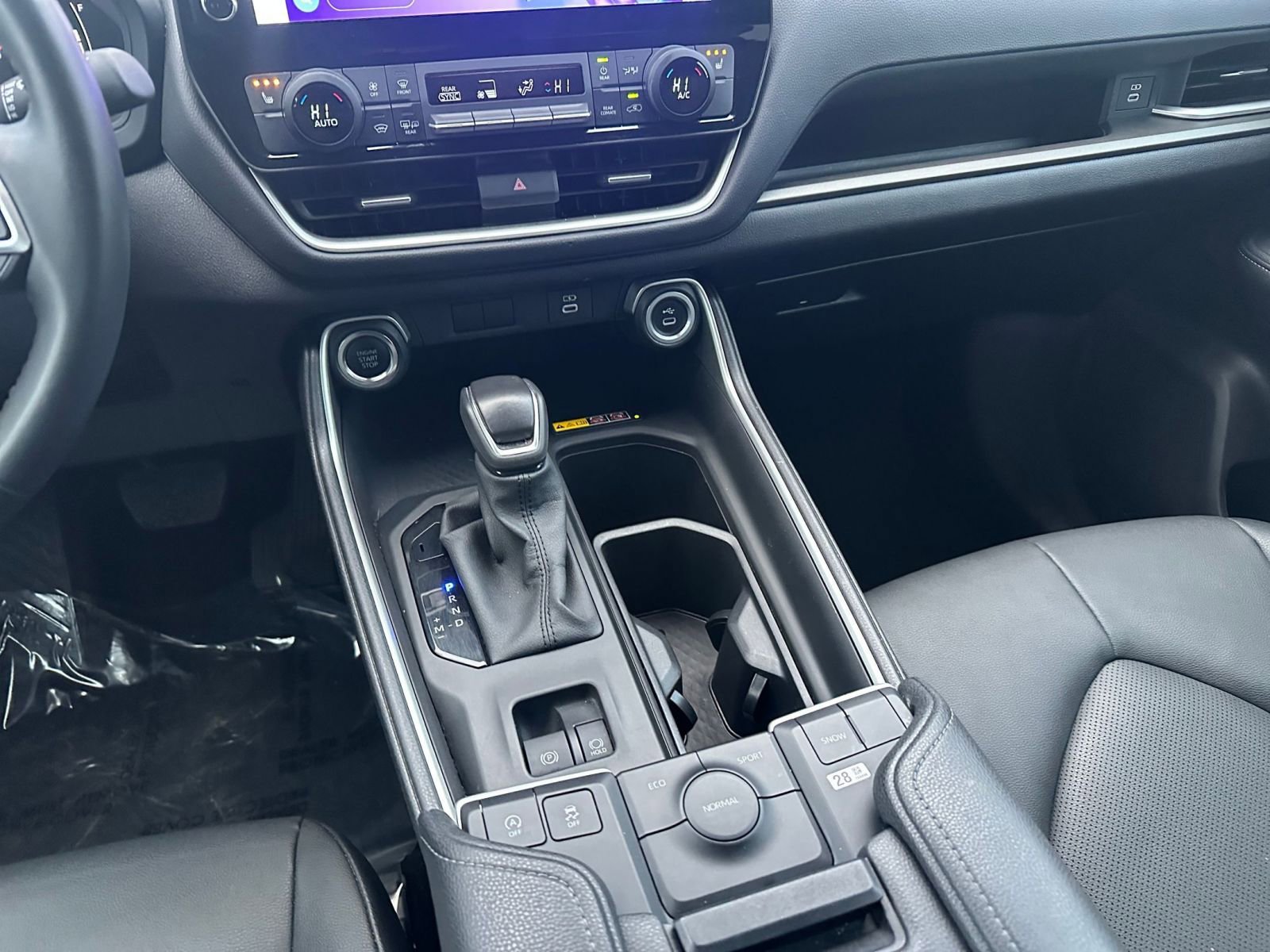 Used 2025 Toyota Grand Highlander XLE image 42