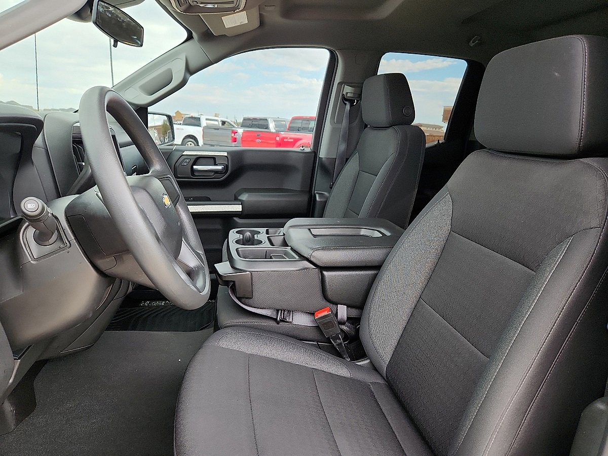 Used 2024 Chevrolet Silverado 1500 Custom image 7