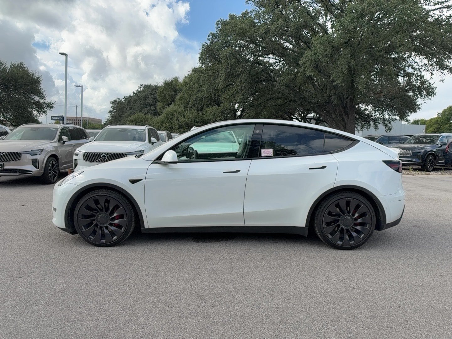 Used 2021 Tesla Model Y Performance AWD/4WD image 2
