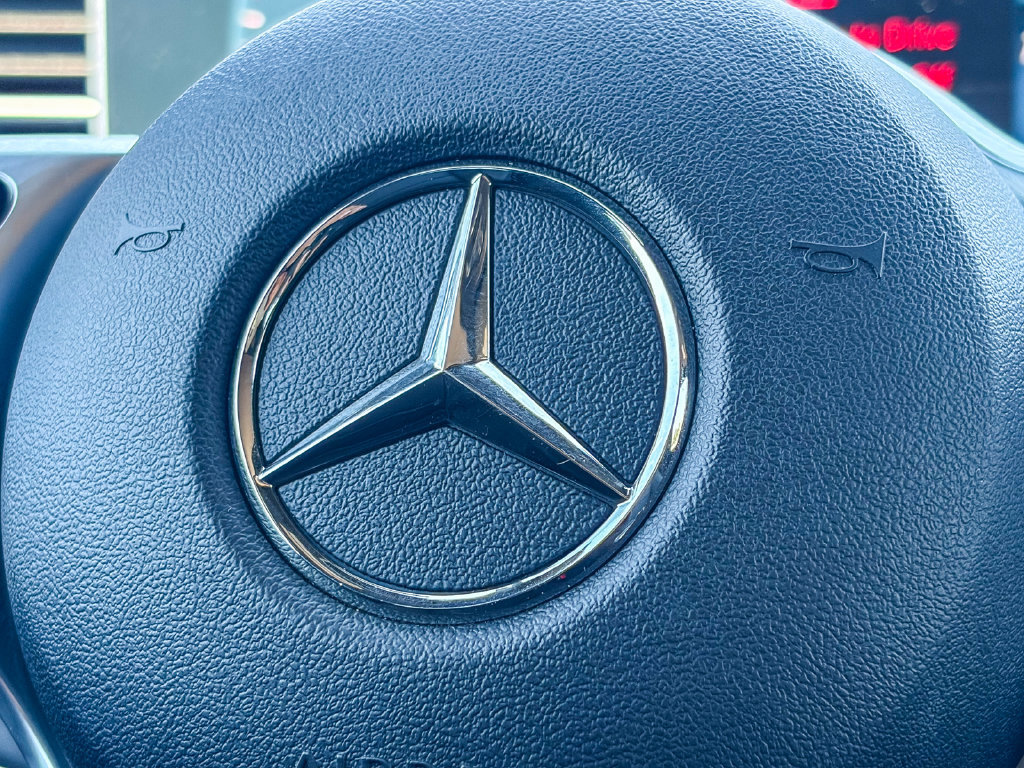 Used 2023 Mercedes-Benz GLS 450 4MATIC image 22