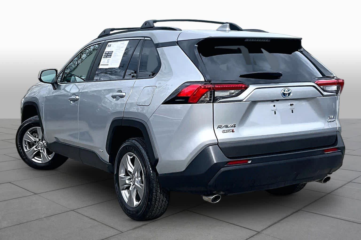 Used 2024 Toyota RAV4 XLE w/ Weather Package AWD/4WD image 12