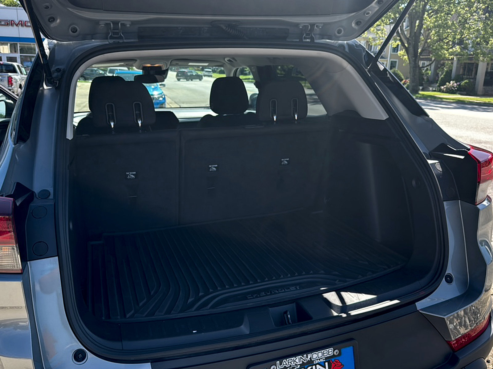 Used 2025 Chevrolet TrailBlazer LS w/ LS Convenience Package FWD image 14