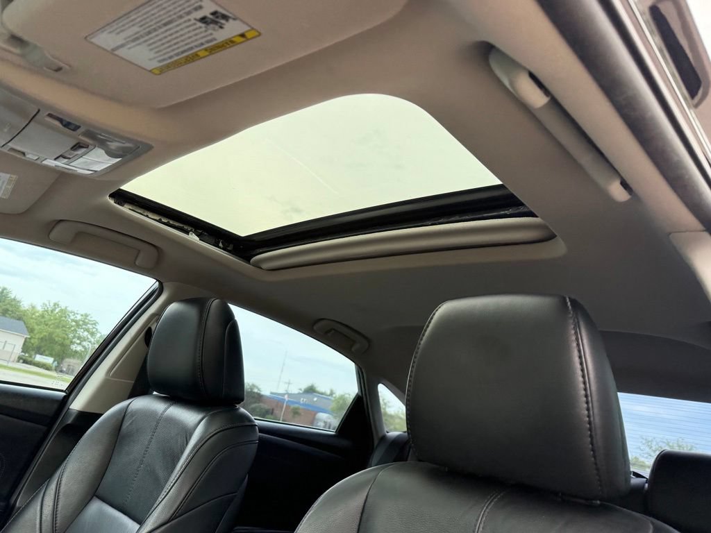 Used 2015 Toyota Avalon XLE Premium FWD image 11