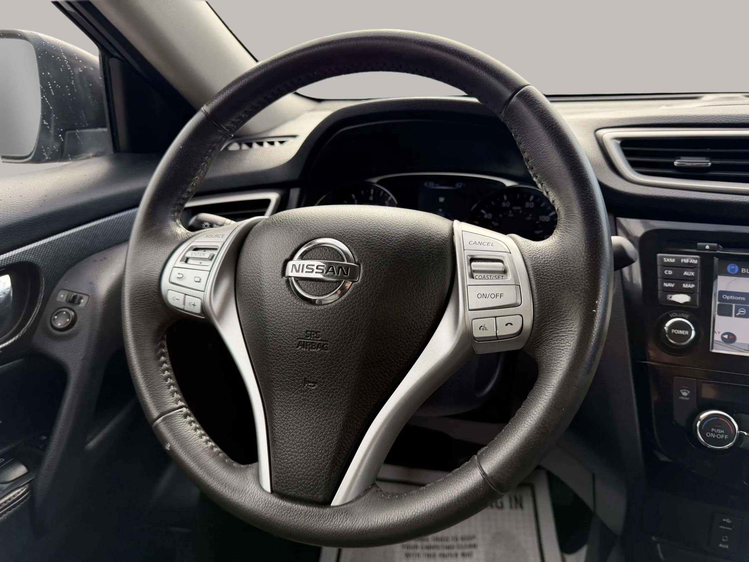 Used 2014 Nissan Rogue SL image 29