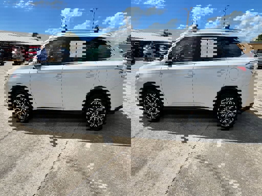 Used 2015 Mitsubishi Outlander GT image 6