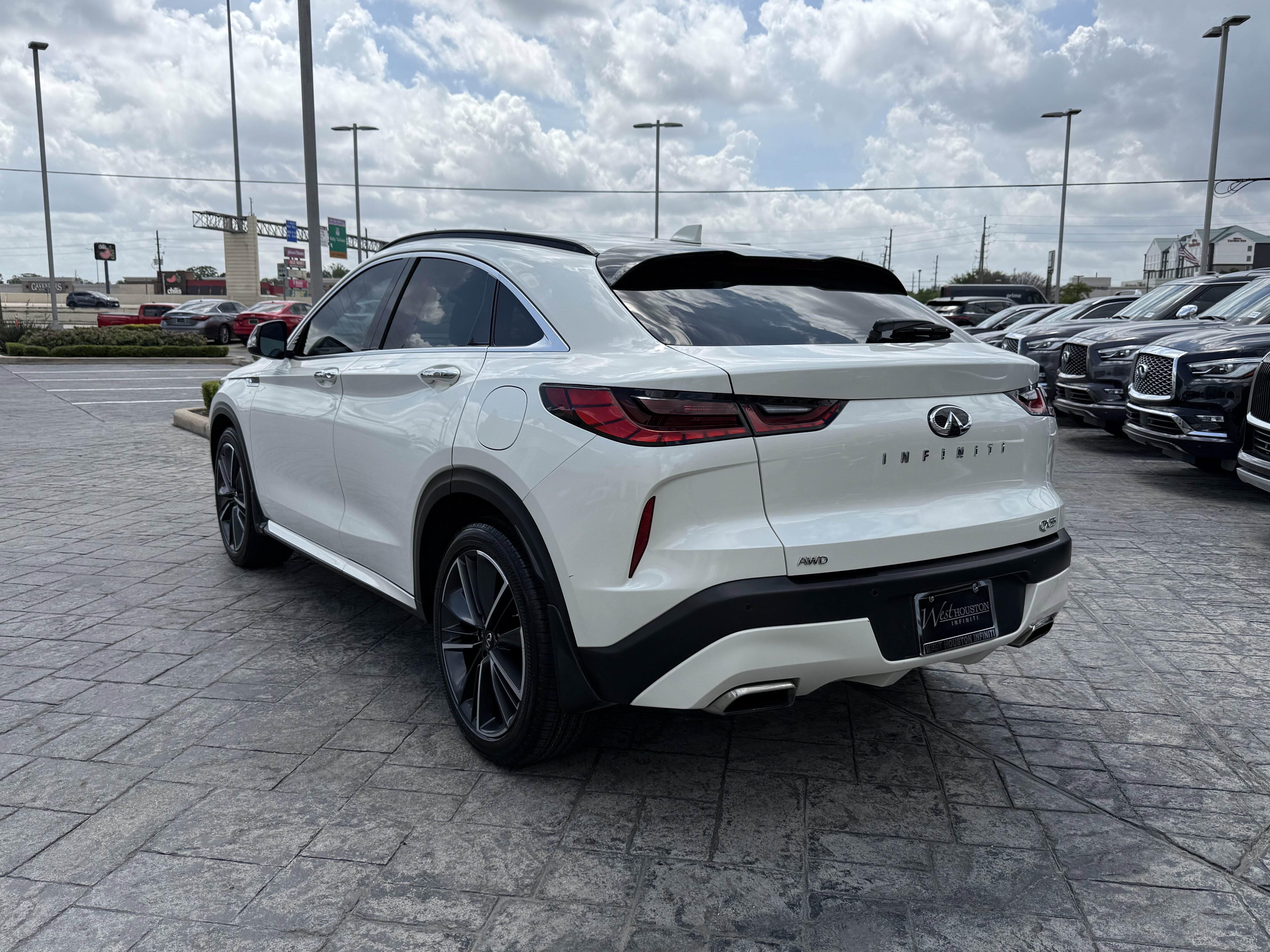Certified 2023 INFINITI QX55 Luxe w/ Cargo Package AWD/4WD image 5