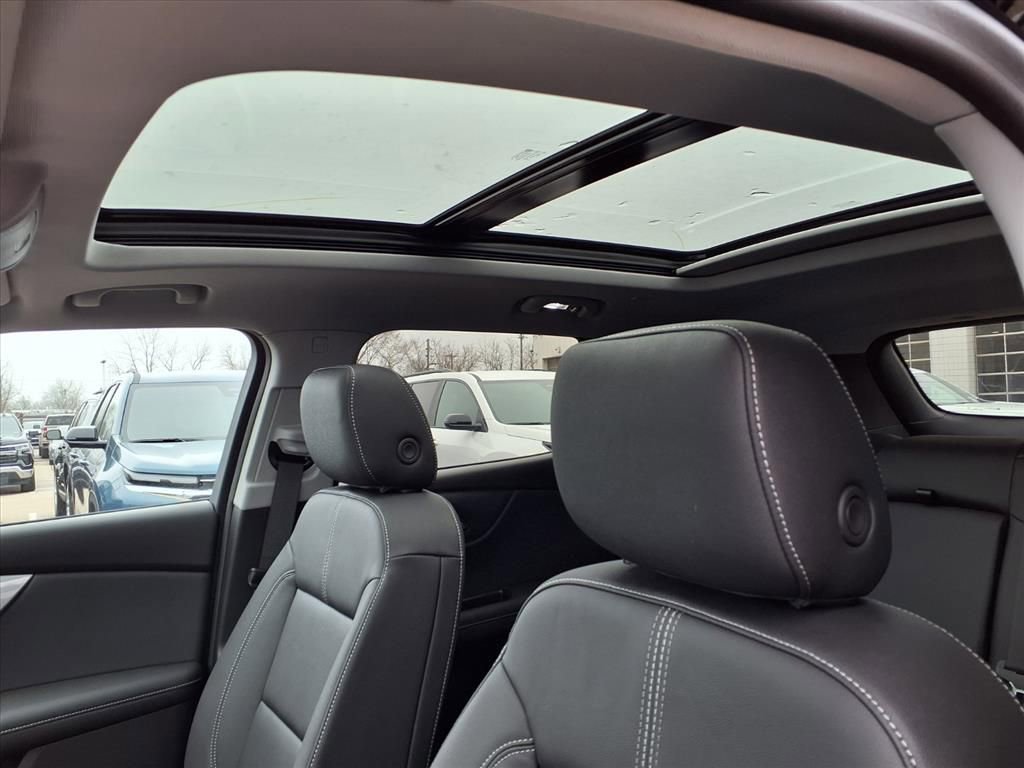 New 2026 Chevrolet Blazer LT image 13