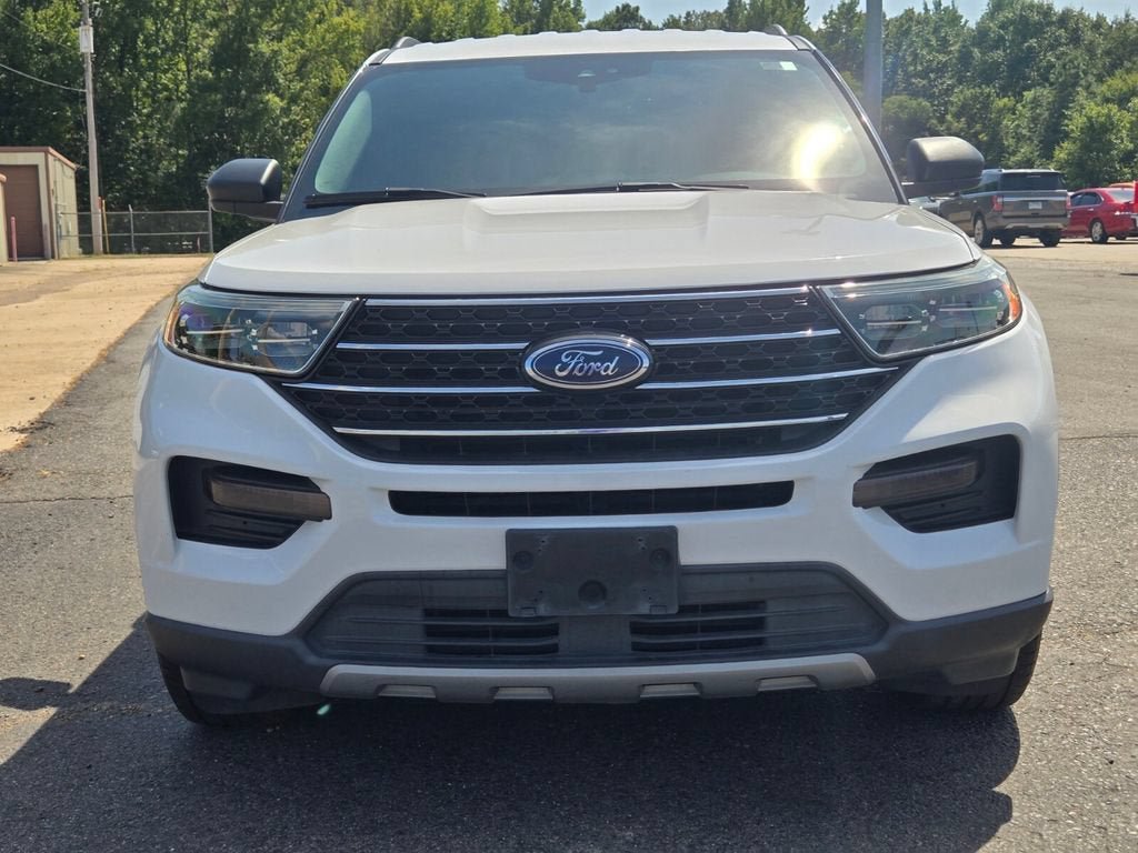 Used 2020 Ford Explorer XLT w/ Equipment Group 202A AWD/4WD image 8