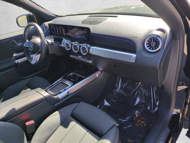 Used 2025 Mercedes-Benz GLB 250 image 26