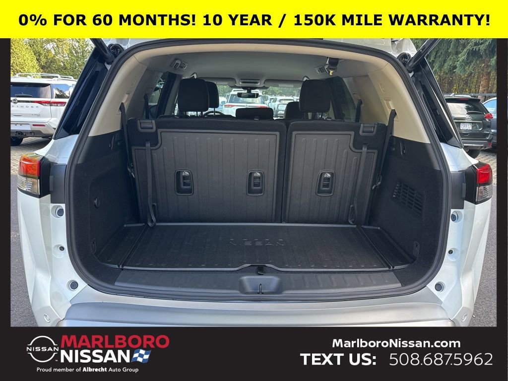 New 2025 Nissan Pathfinder SL w/ Cargo Package image 14