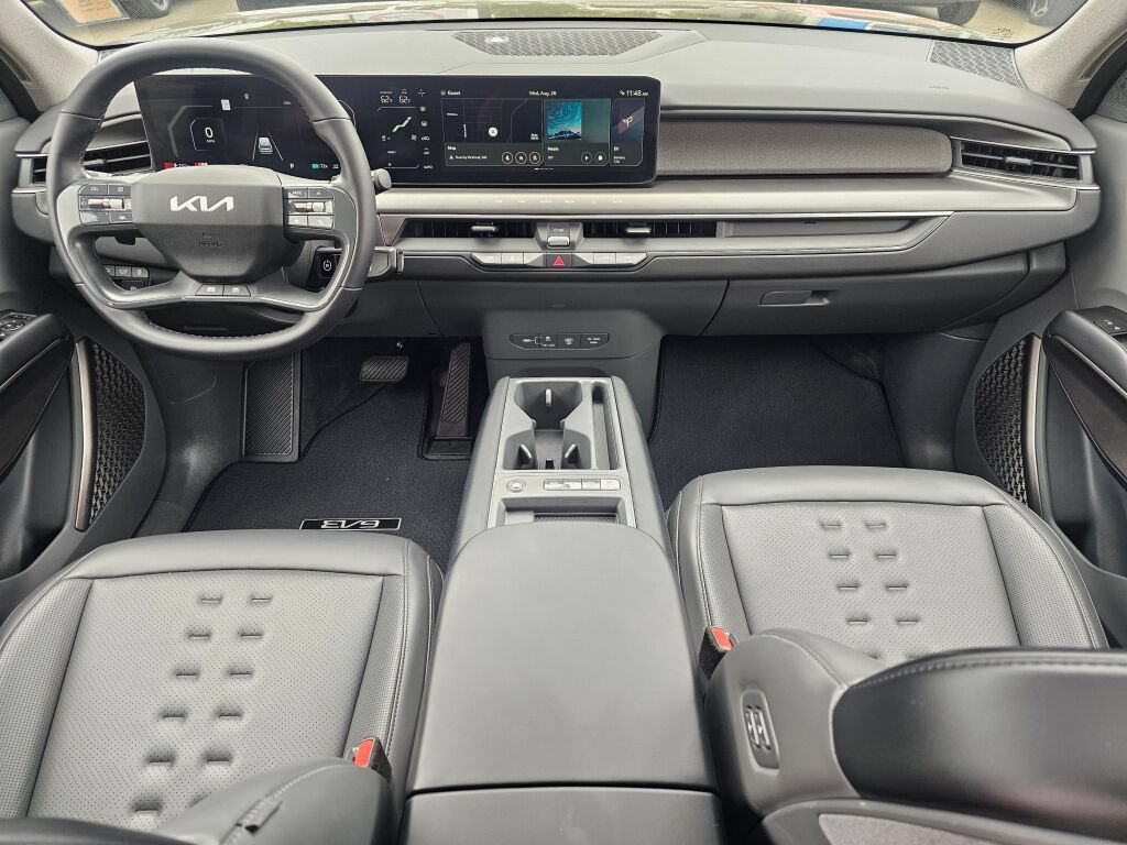 Certified 2024 Kia EV9 Wind AWD/4WD image 9