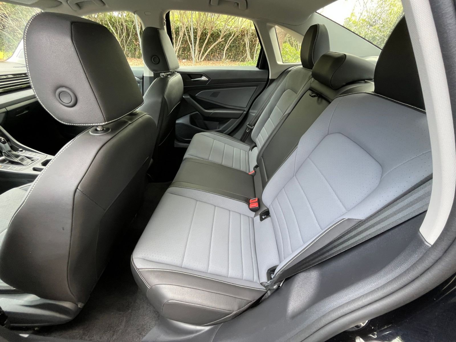 Used 2025 Volkswagen Jetta SE image 24