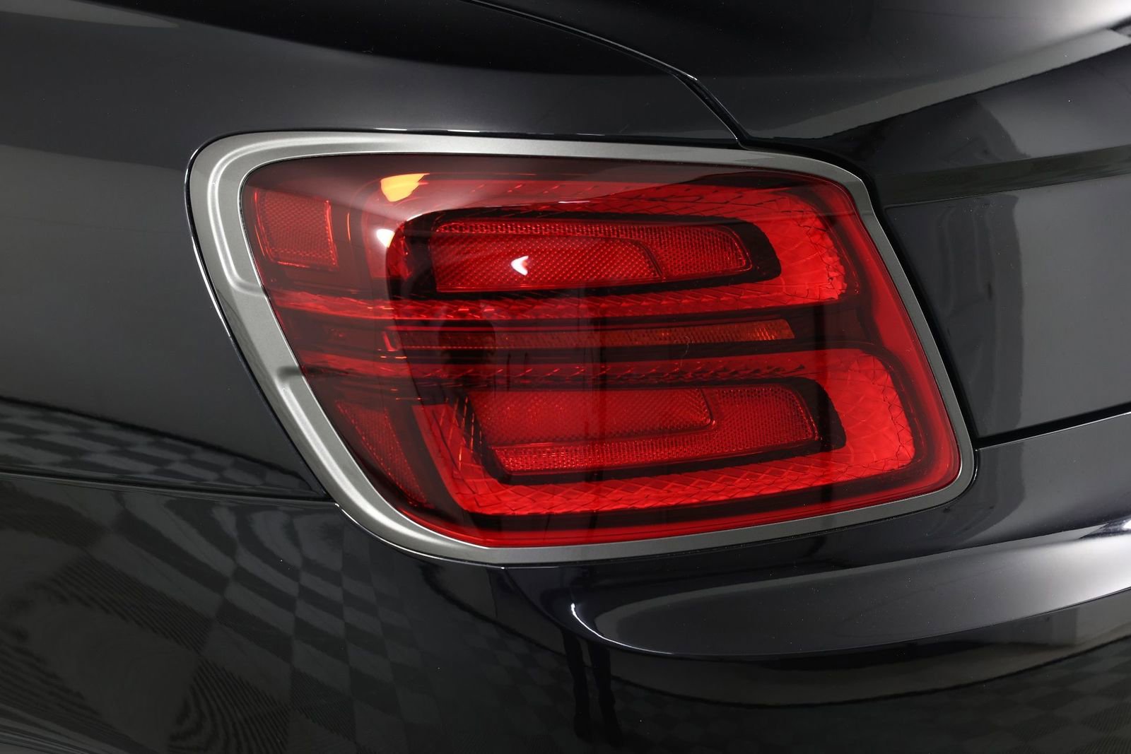 Used 2024 Bentley Flying Spur W12 image 14