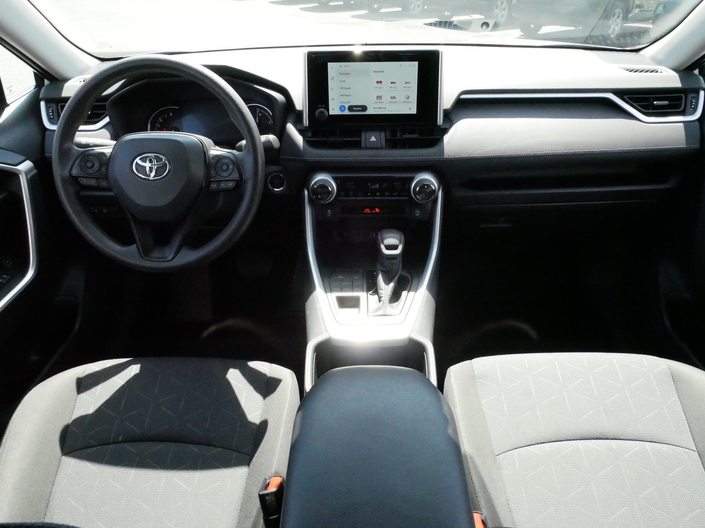 Certified 2025 Toyota RAV4 XLE AWD/4WD image 10