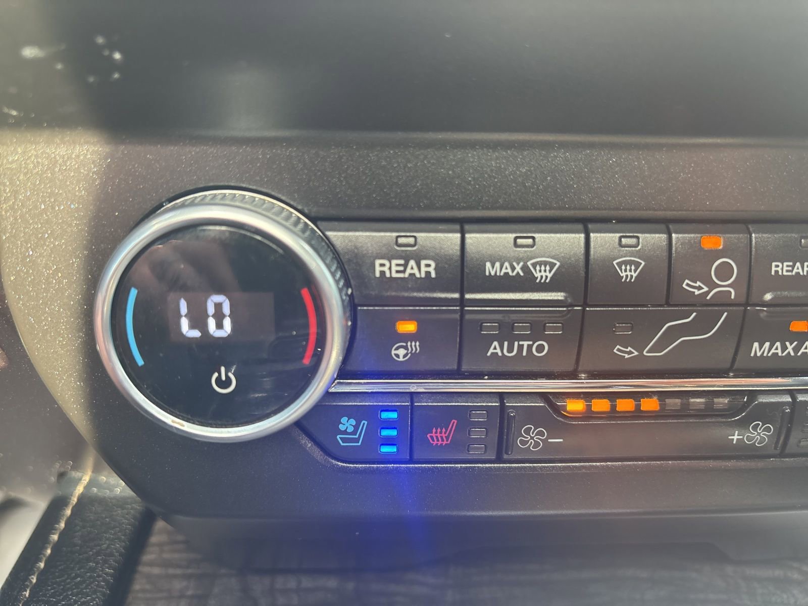 Used 2020 Ford Expedition Limited w/ Equipment Group 302A image 39