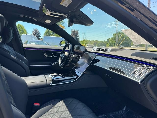 Used 2025 Mercedes-Benz S 580 4MATIC Sedan image 34