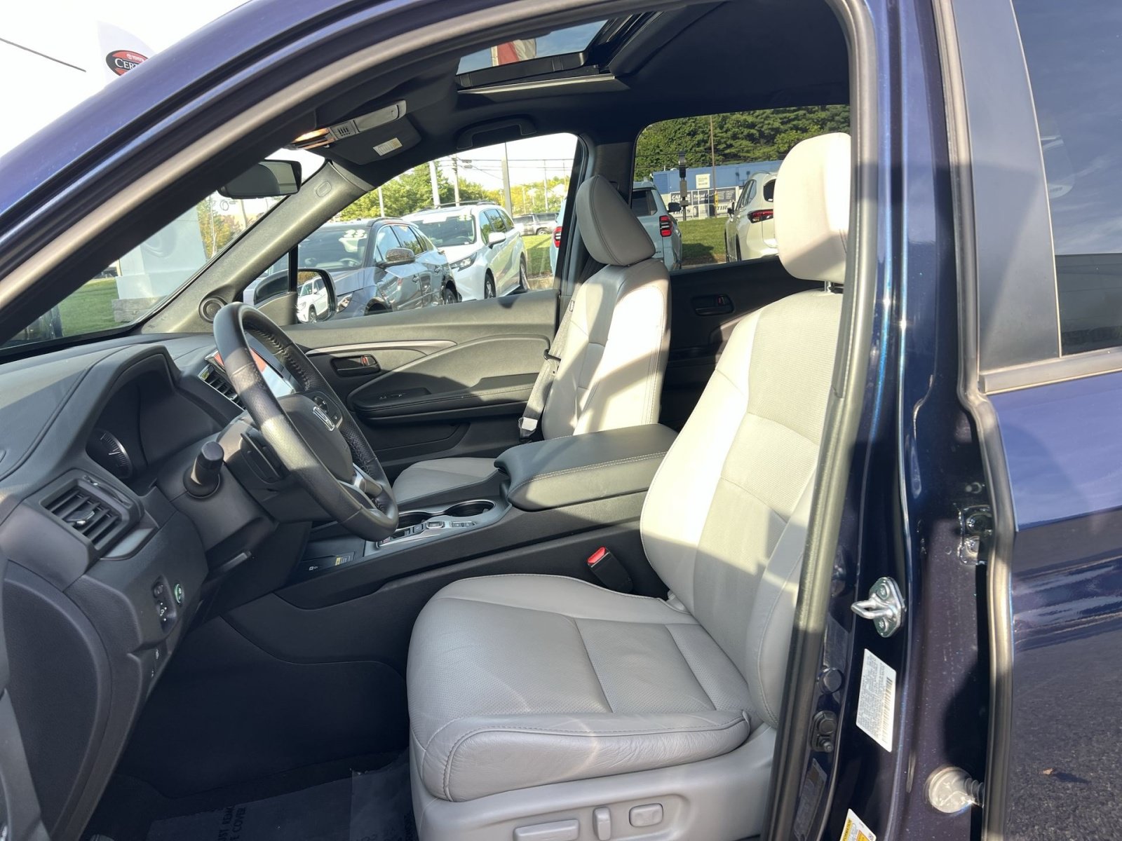 Used 2024 Honda Passport EX-L image 13