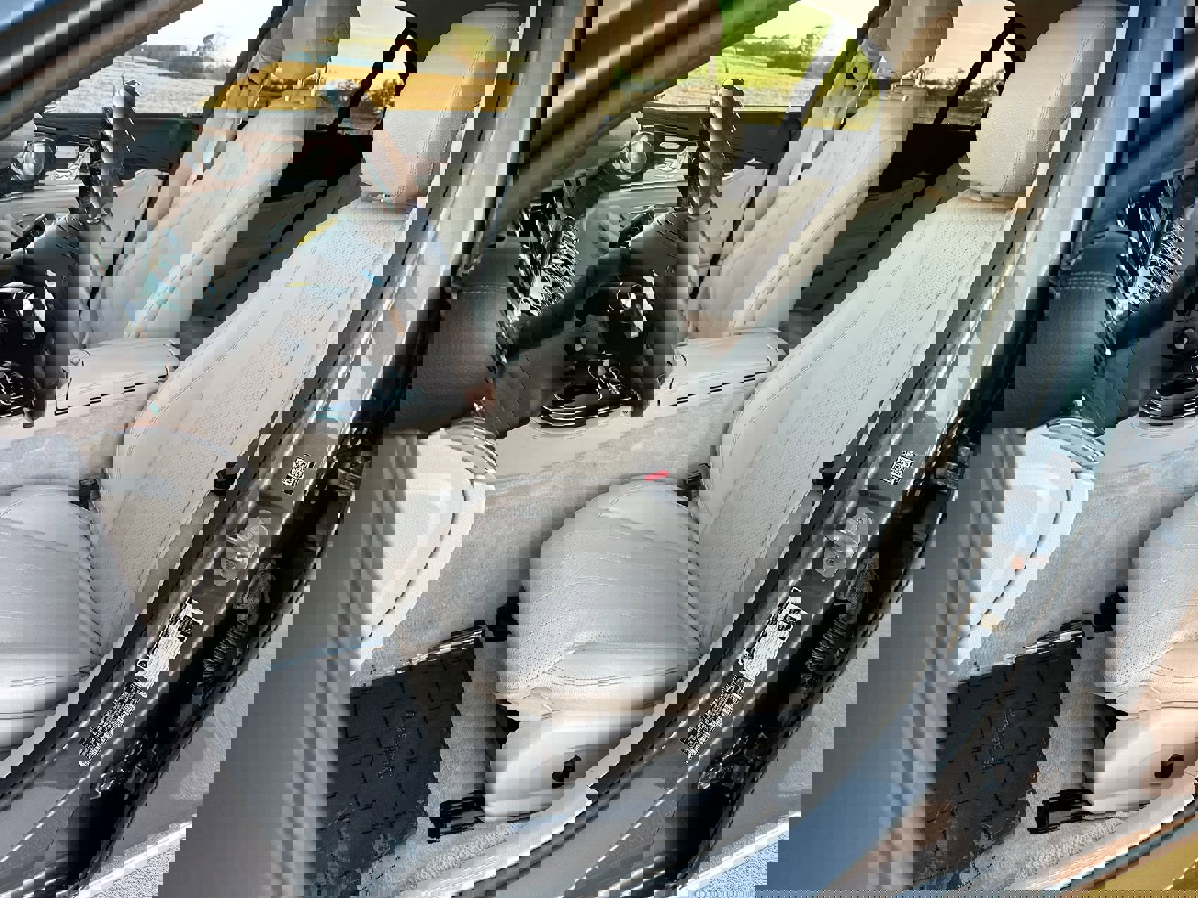 Used 2018 Mercedes-Benz E 300 4MATIC image 11