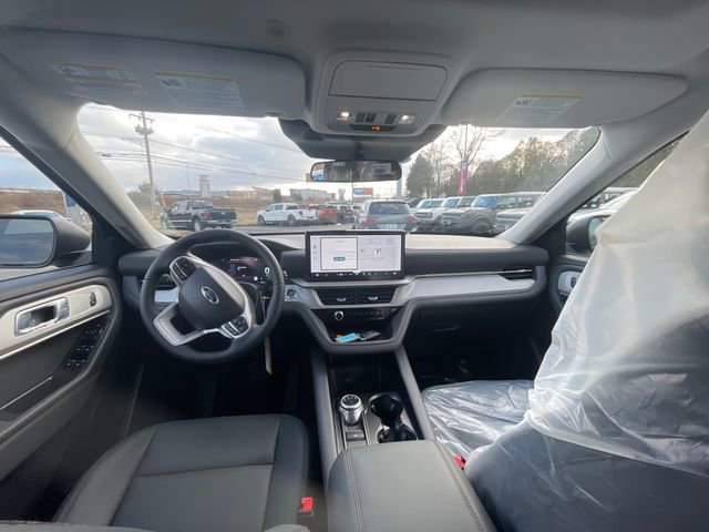 New 2026 Ford Explorer Active w/ Active Comfort Package AWD/4WD image 16