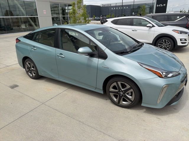 Used 2022 Toyota Prius Limited FWD image 4