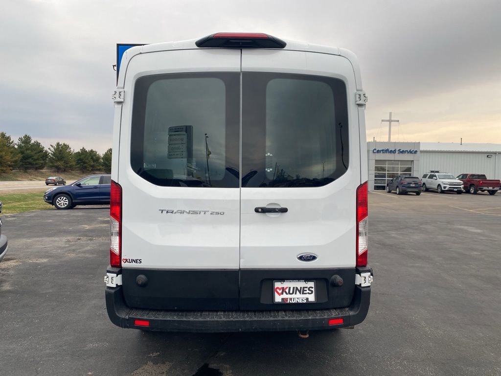 Used 2020 Ford Transit 250 Medium Roof RWD image 7