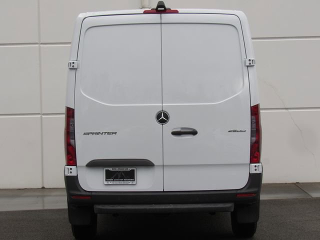 Used 2024 Mercedes-Benz Sprinter 2500 image 7