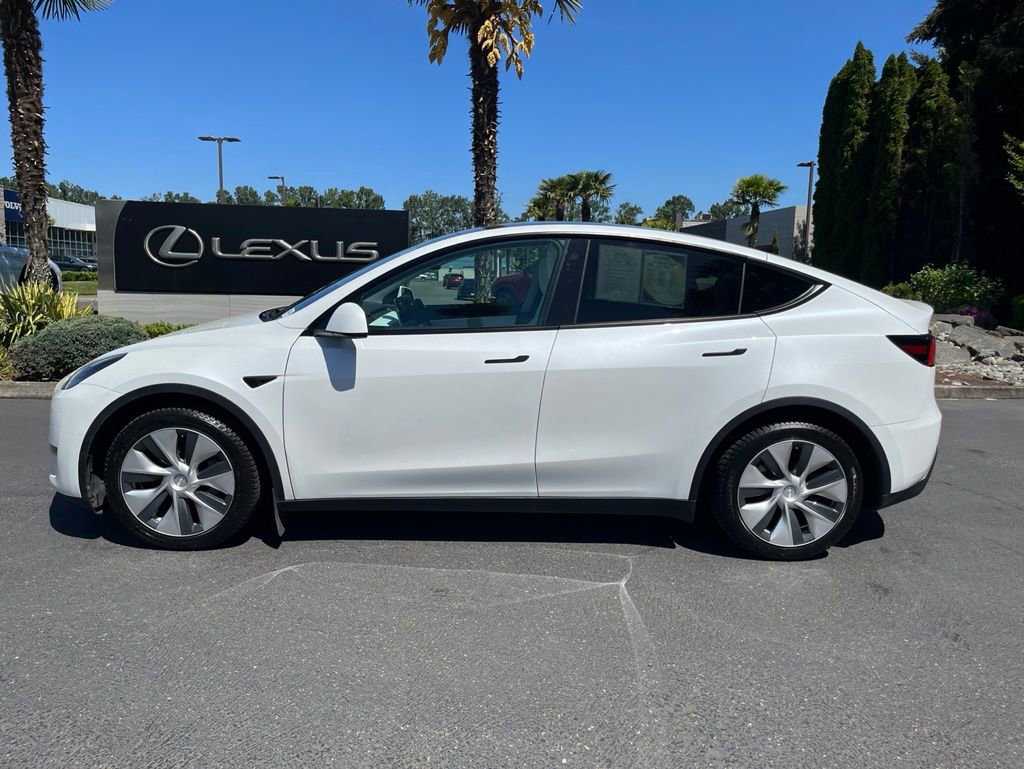 Used 2021 Tesla Model Y Long Range AWD/4WD image 2