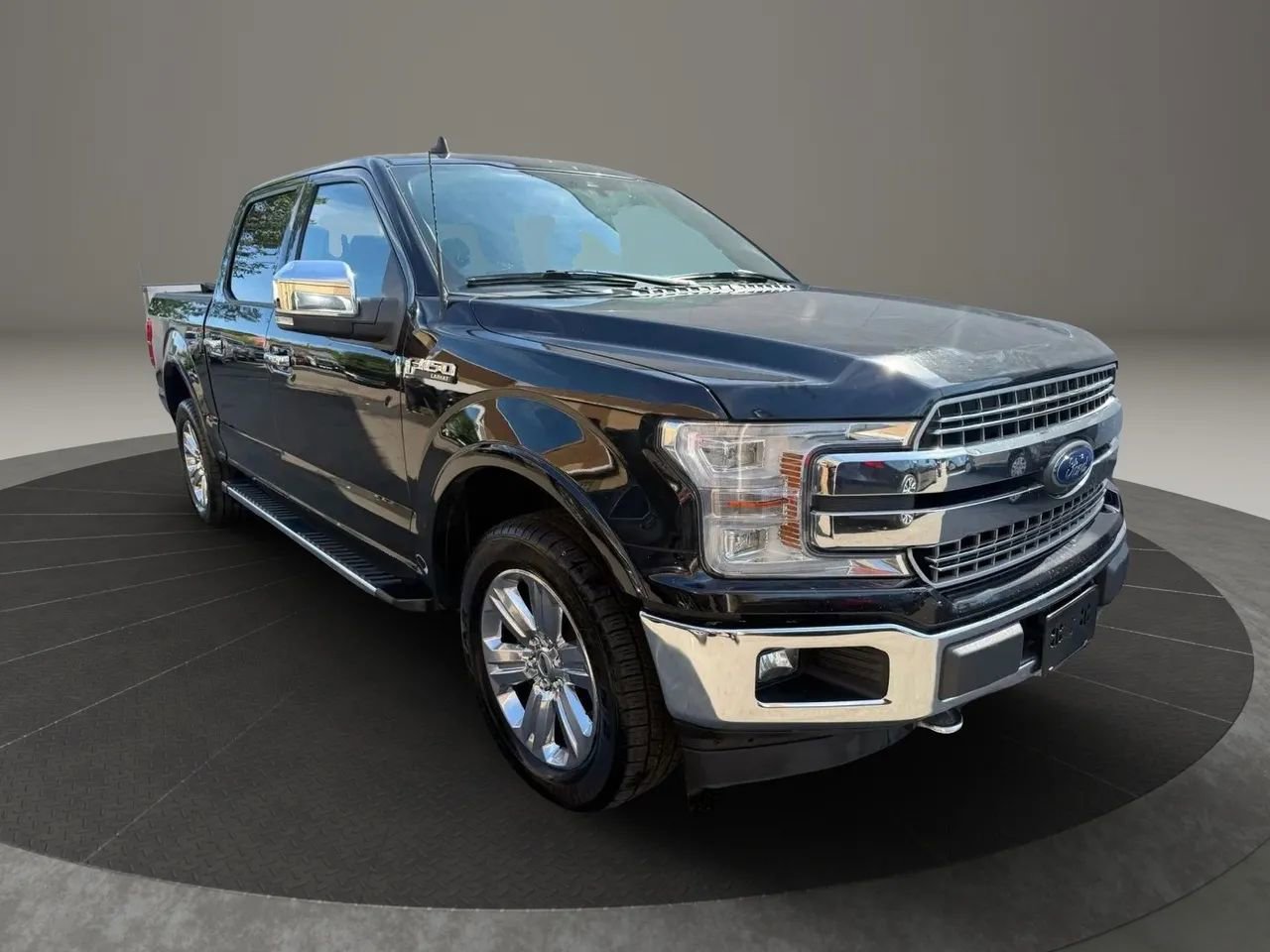 Used 2020 Ford F150 Lariat w/ Equipment Group 502A Luxury image 3